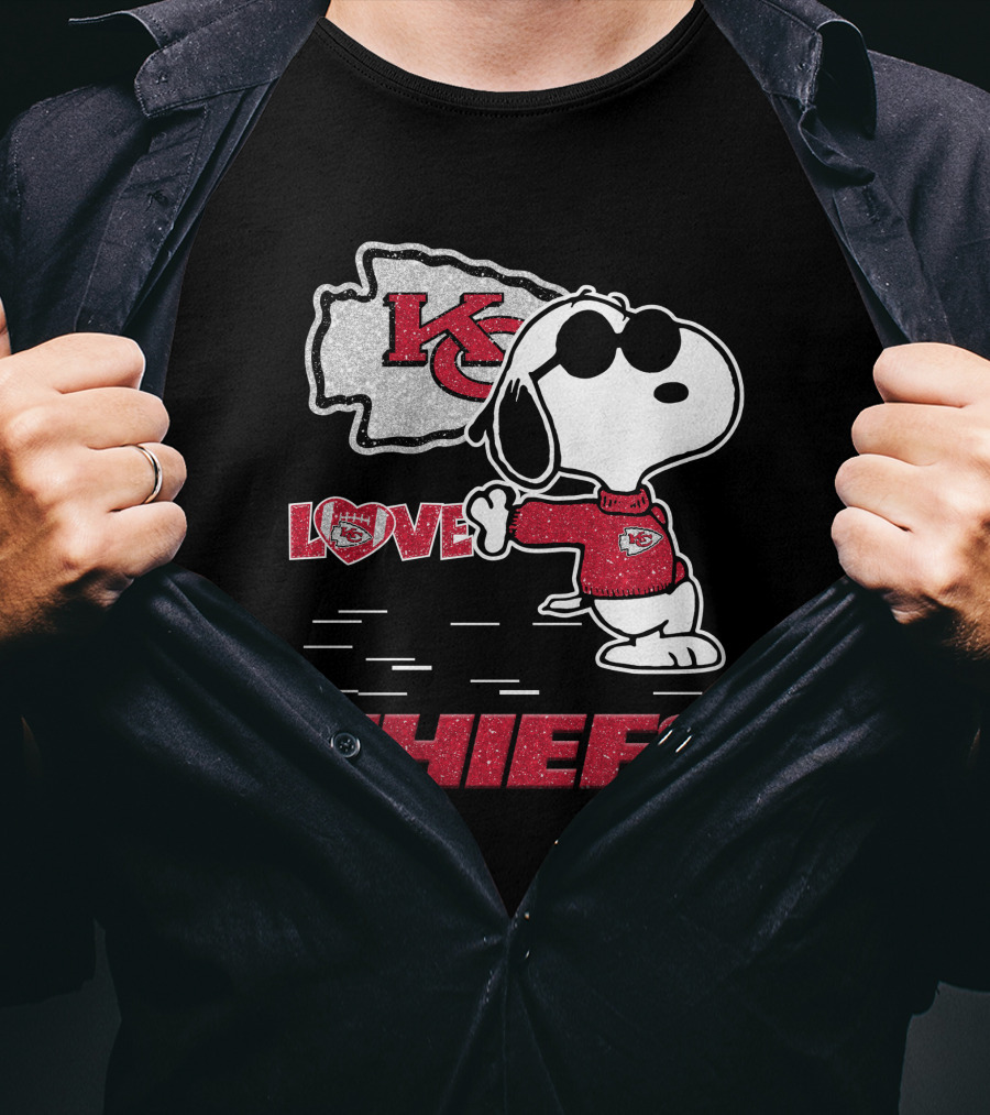 Snoopy Kansas City Chiefs Love Chiefs KC T-Shirt