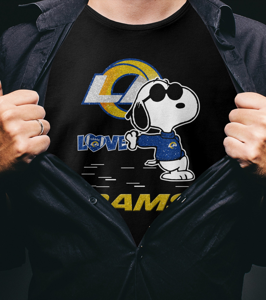 Snoopy Love Los Angeles Rams Football Fan Graphics T-Shirt