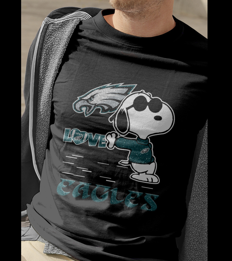 Snoopy Love Philadelphia Eagles NFL Fan Gear T-Shirt