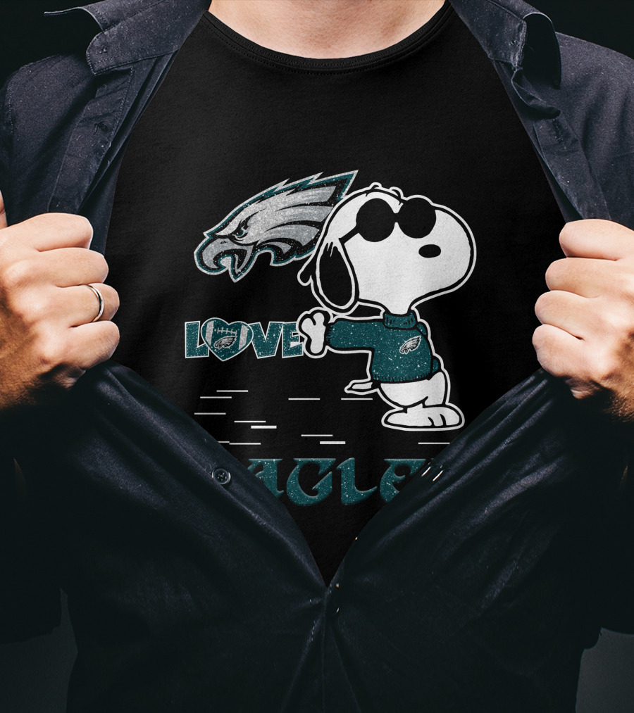 Snoopy Love Philadelphia Eagles NFL Fan Gear T-Shirt