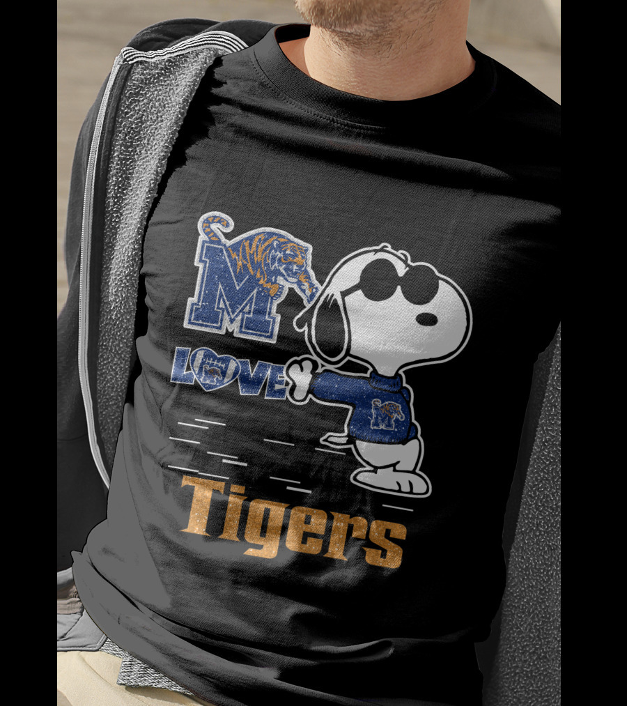 Snoopy Memphis Tigers Love T-Shirt