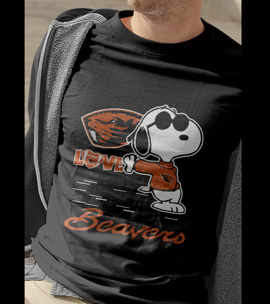 Snoopy Love Oregon State Beavers T-Shirt