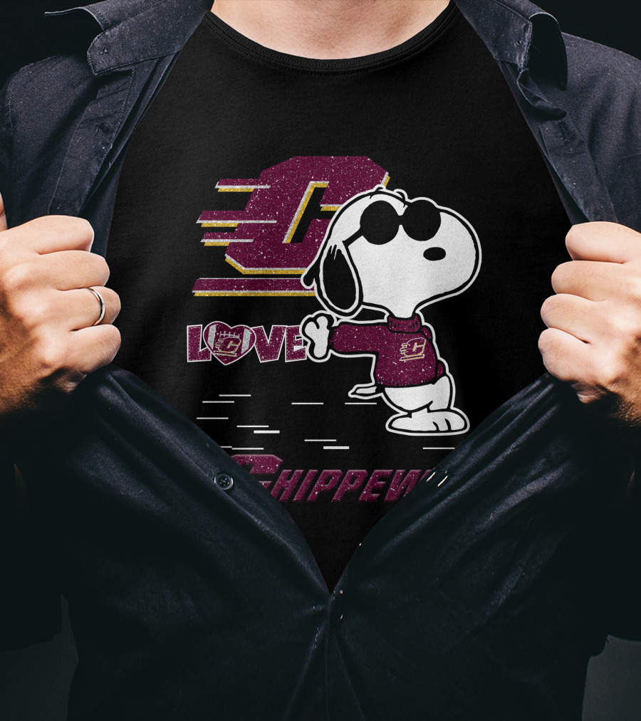 Snoopy Central Michigan Chippewas Love Football T-Shirt