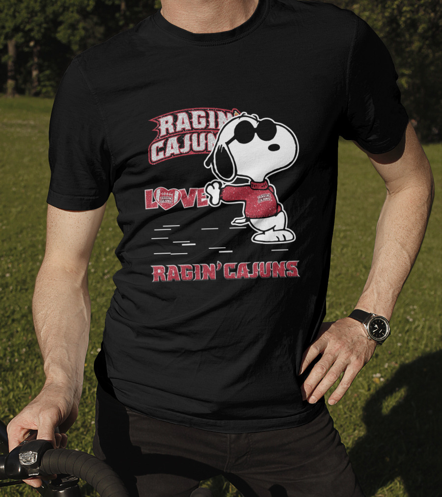 Snoopy Love Ragin' Cajuns Louisiana Lafayette T-Shirt