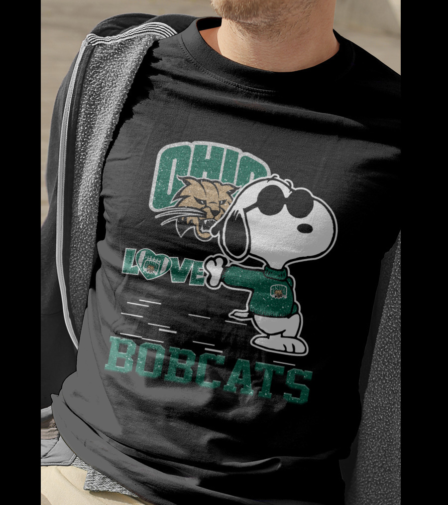 Snoopy Ohio Bobcats Love With Bobcat T-Shirt