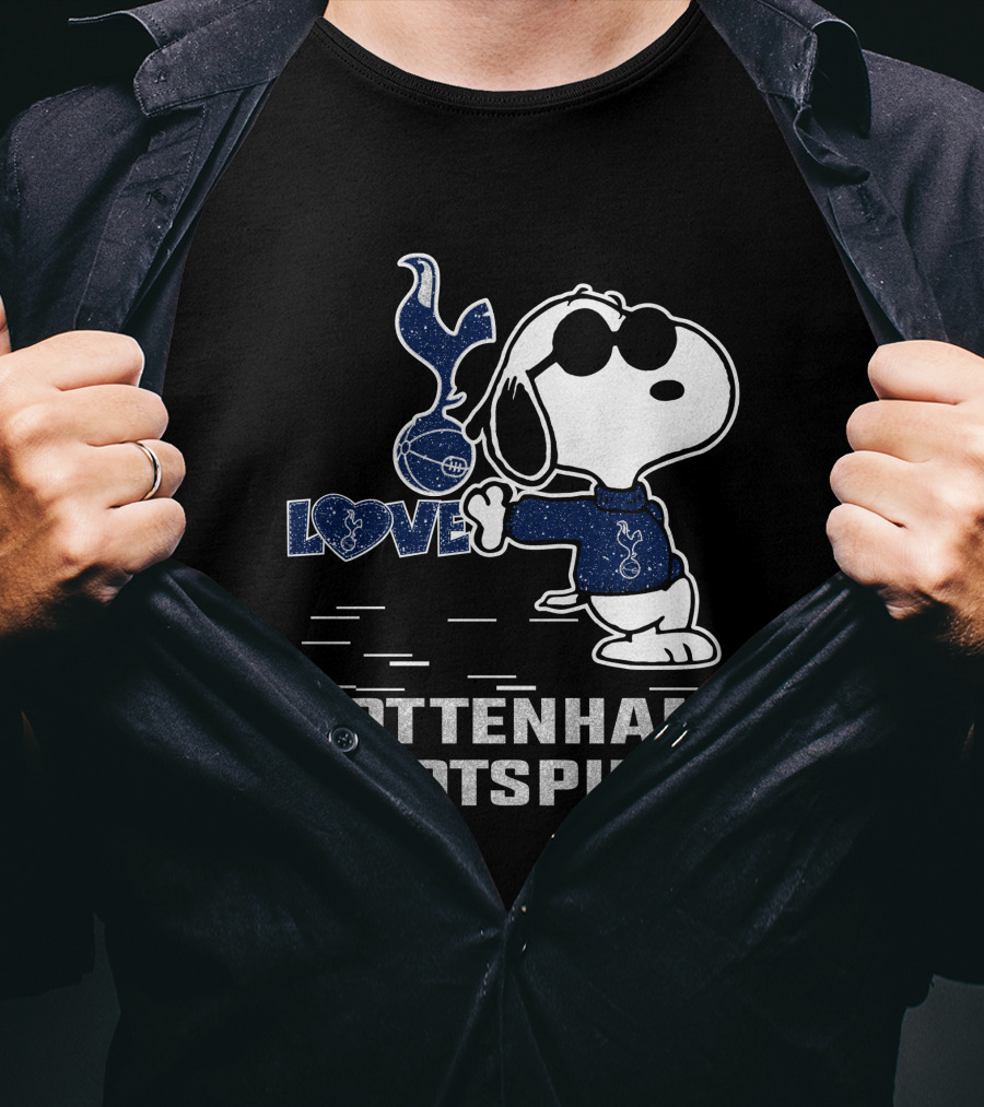 Snoopy Love Tottenham Hotspur Football Soccer Fan Style T-Shirt