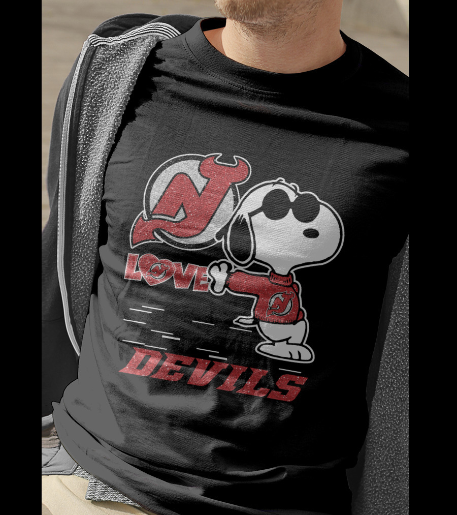 Snoopy Love New Jersey Devils Hockey T-Shirt