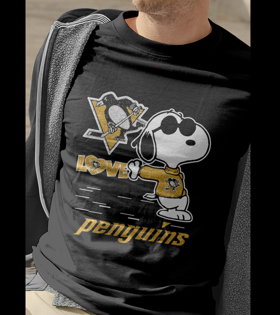 Snoopy Penguins Love Pittsburgh Penguins T-Shirt