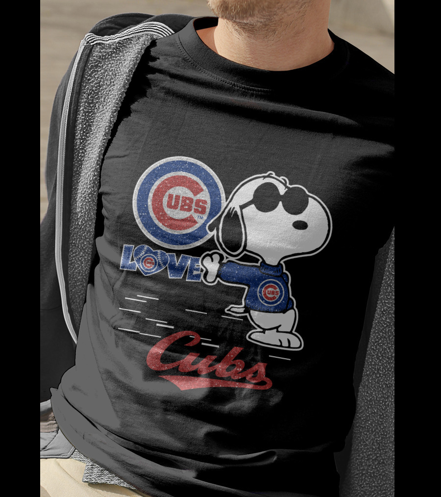 Snoopy Cubs Love Chicago Cubs T-Shirt