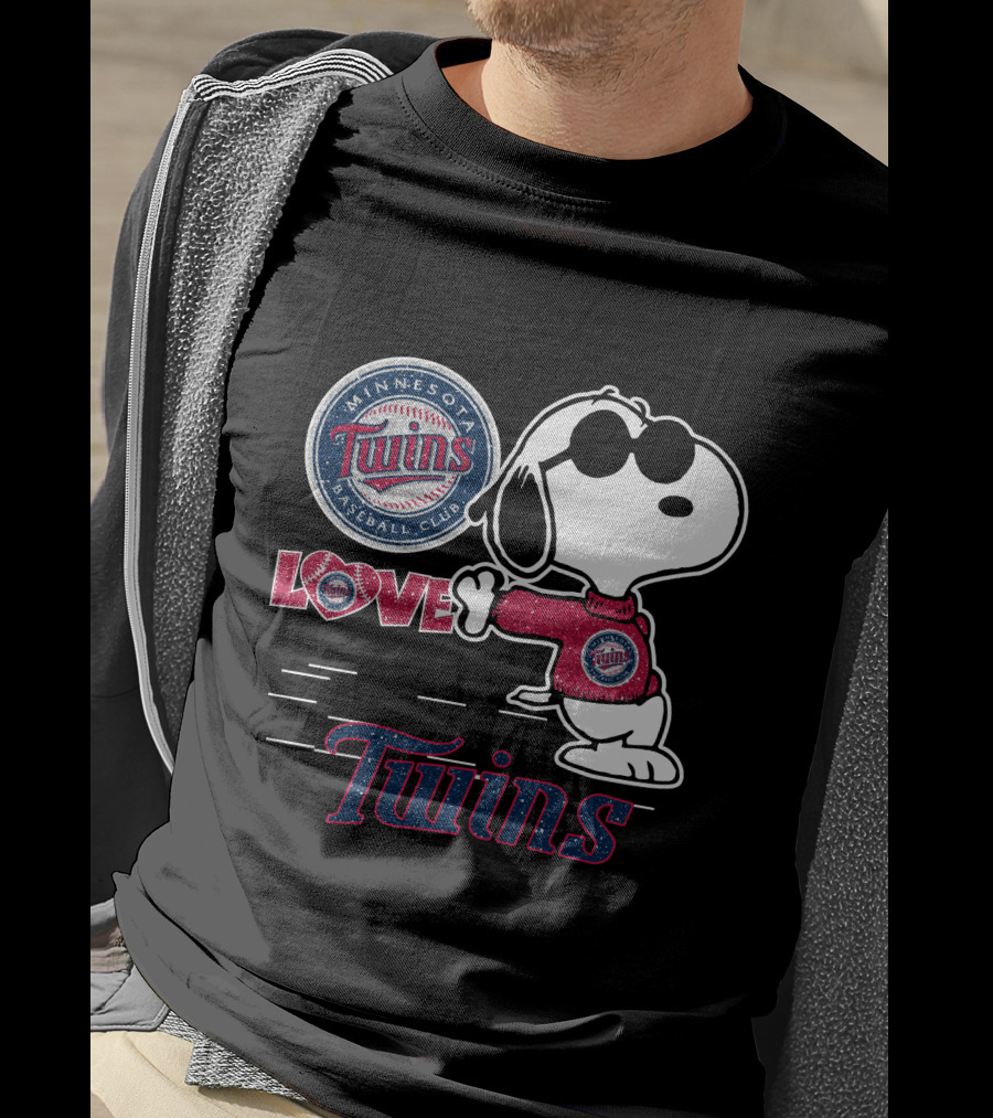 Snoopy Love Minnesota Twins Baseball Club T-Shirt