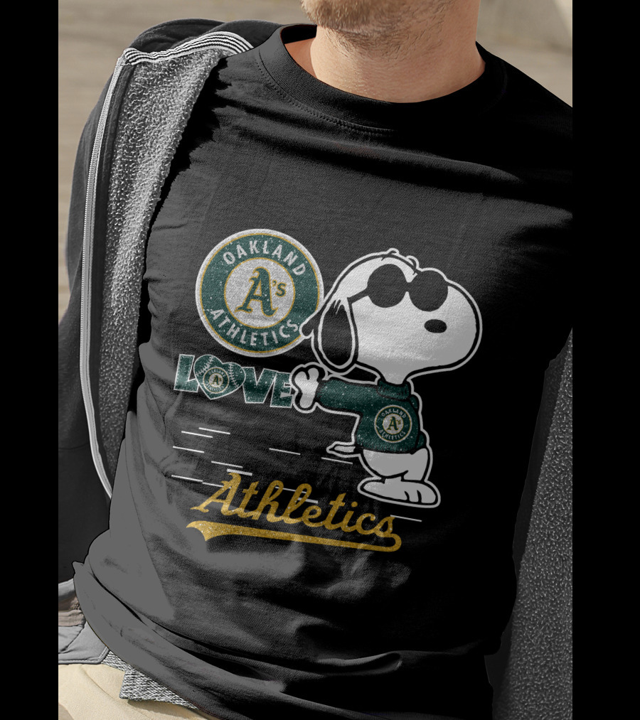 Snoopy Oakland Athletics Love T-Shirt