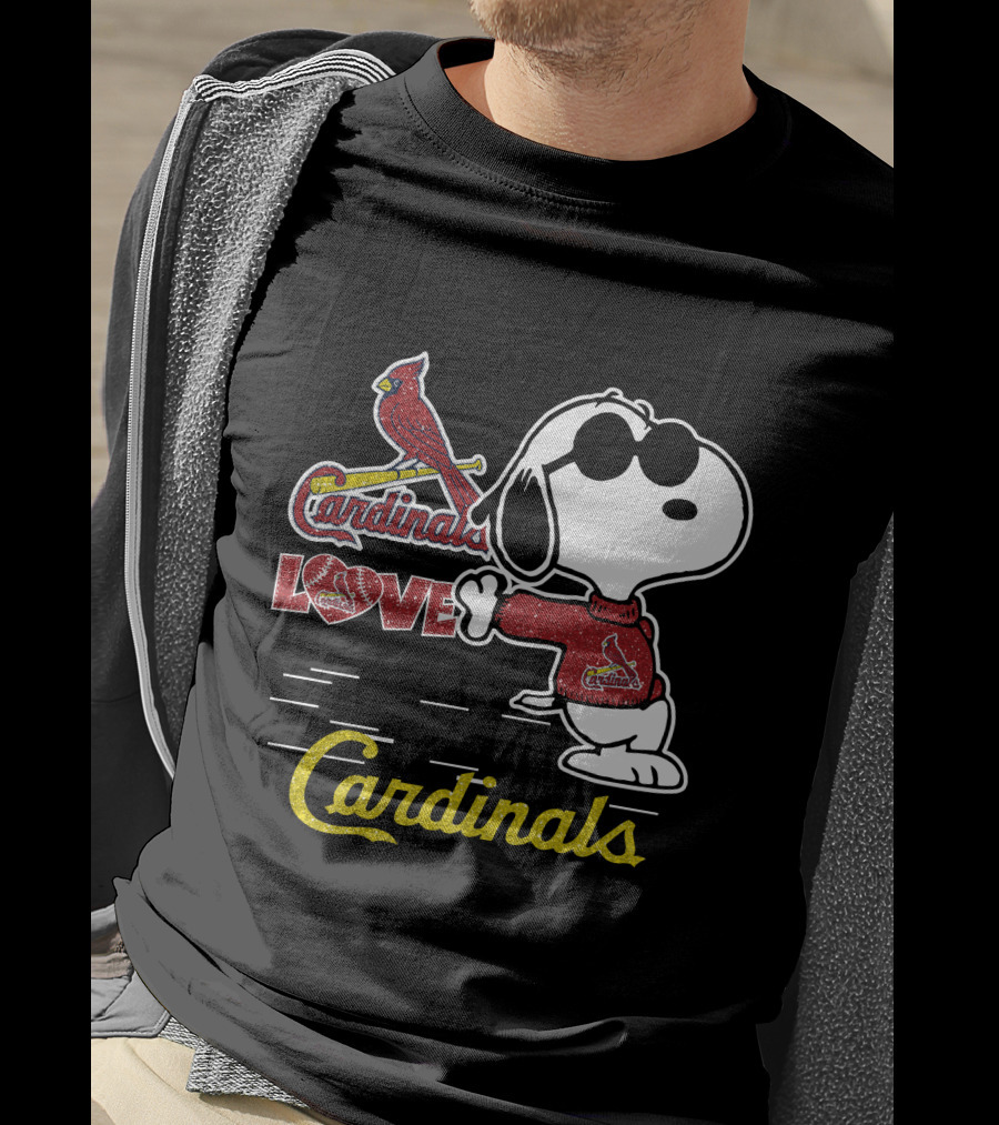 Snoopy Cardinals Love St Louis Cardinals T-Shirt