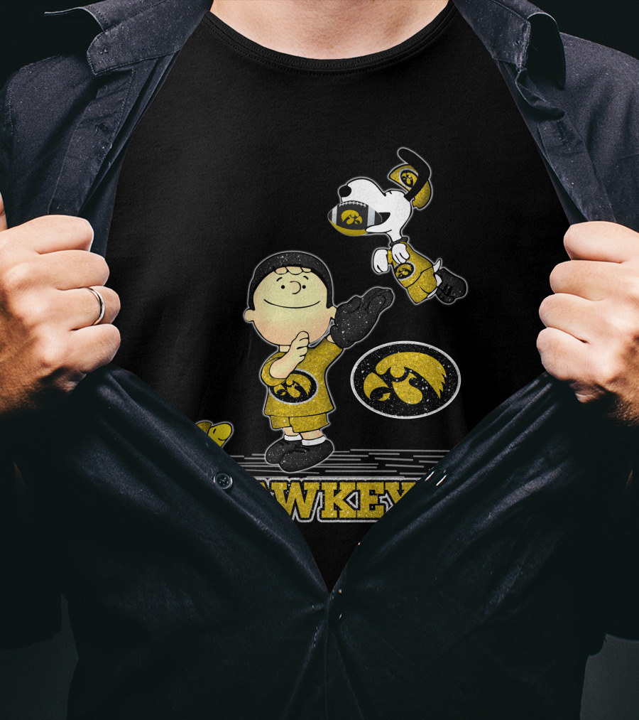 Snoopy And Woodstock Support Iowa Hawkeyes Football With Peanuts T-Shirt