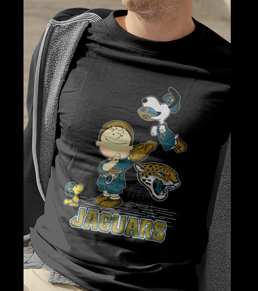 Snoopy And Woodstock Celebrating Jacksonville Jaguars With Lucy T-Shirt
