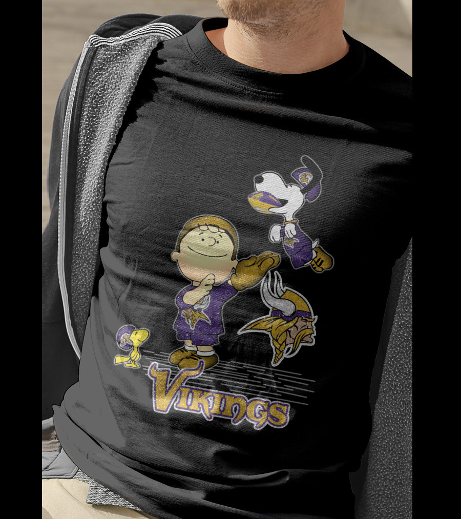 Snoopy And Friends Celebrate Minnesota Vikings Victory T-Shirt