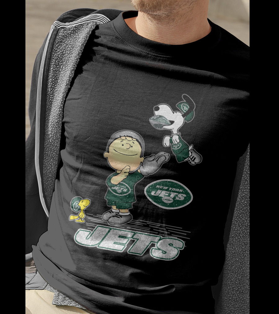 Snoopy New York Jets Football Fan Peanuts Characters T-Shirt