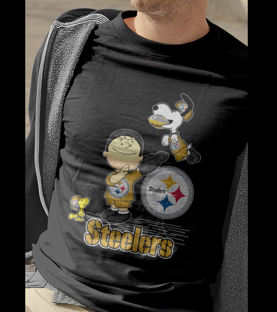 Snoopy Steelers Football Peanuts Characters Love Pittsburgh Steelers T-Shirt