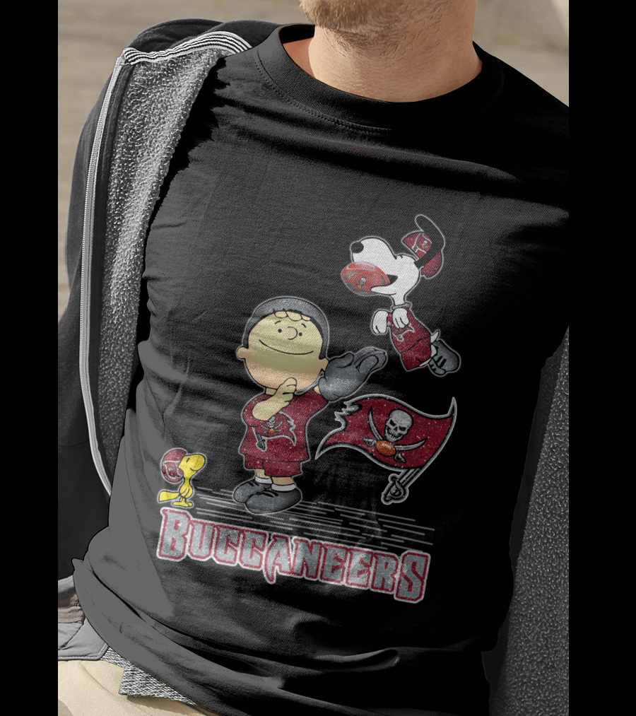 Snoopy Buccaneers Love Tampa Bay Football Peanuts Characters T-Shirt