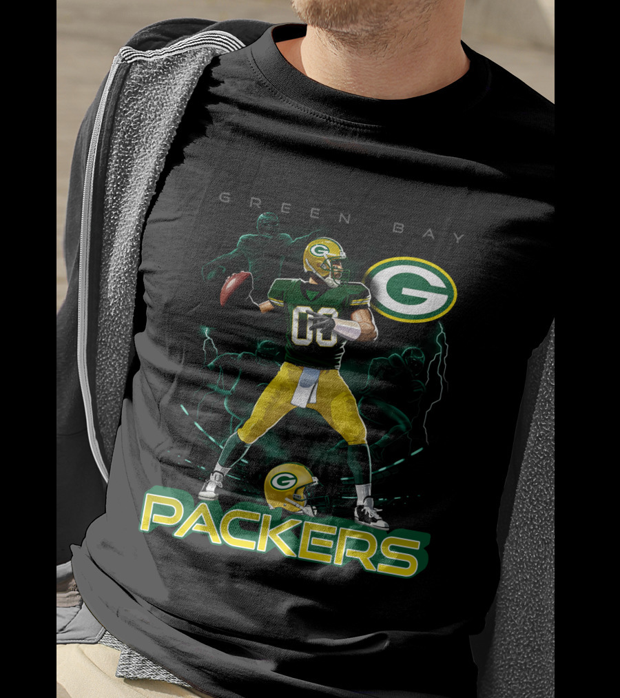 Green Bay Packers Quarterback Action And Helmet T-Shirt
