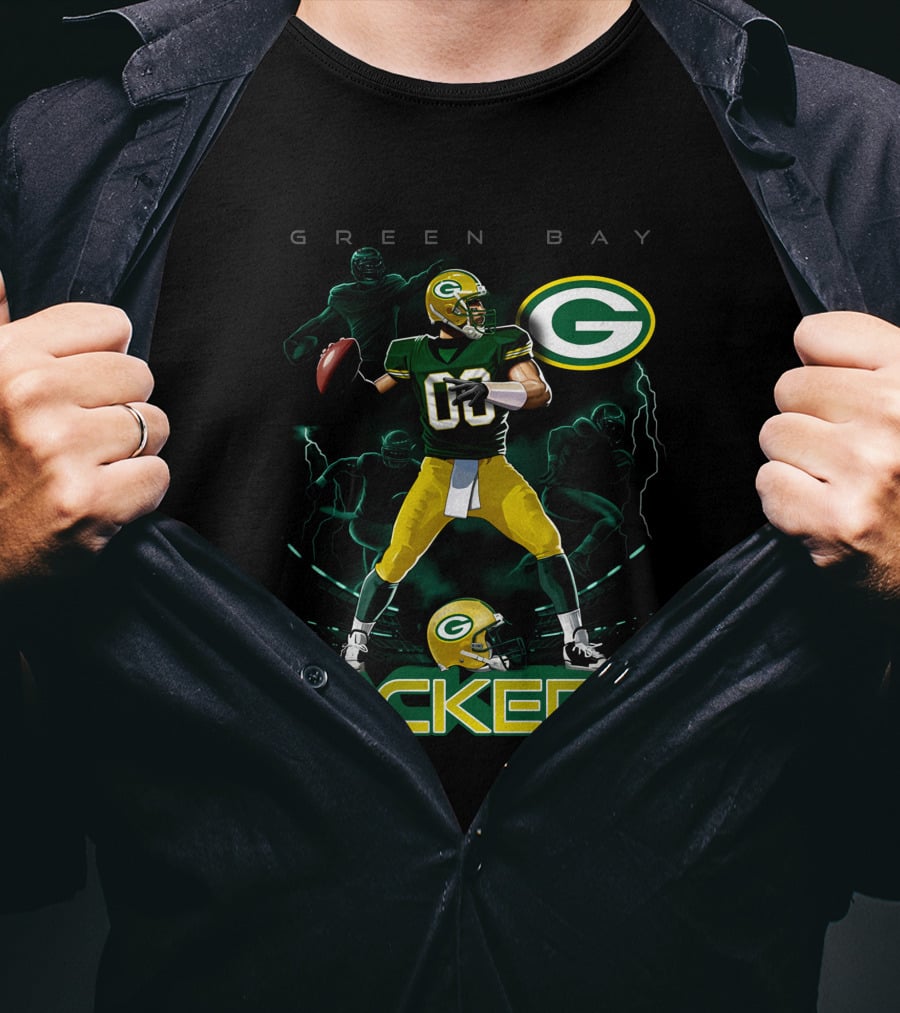 Green Bay Packers Quarterback Action And Helmet T-Shirt