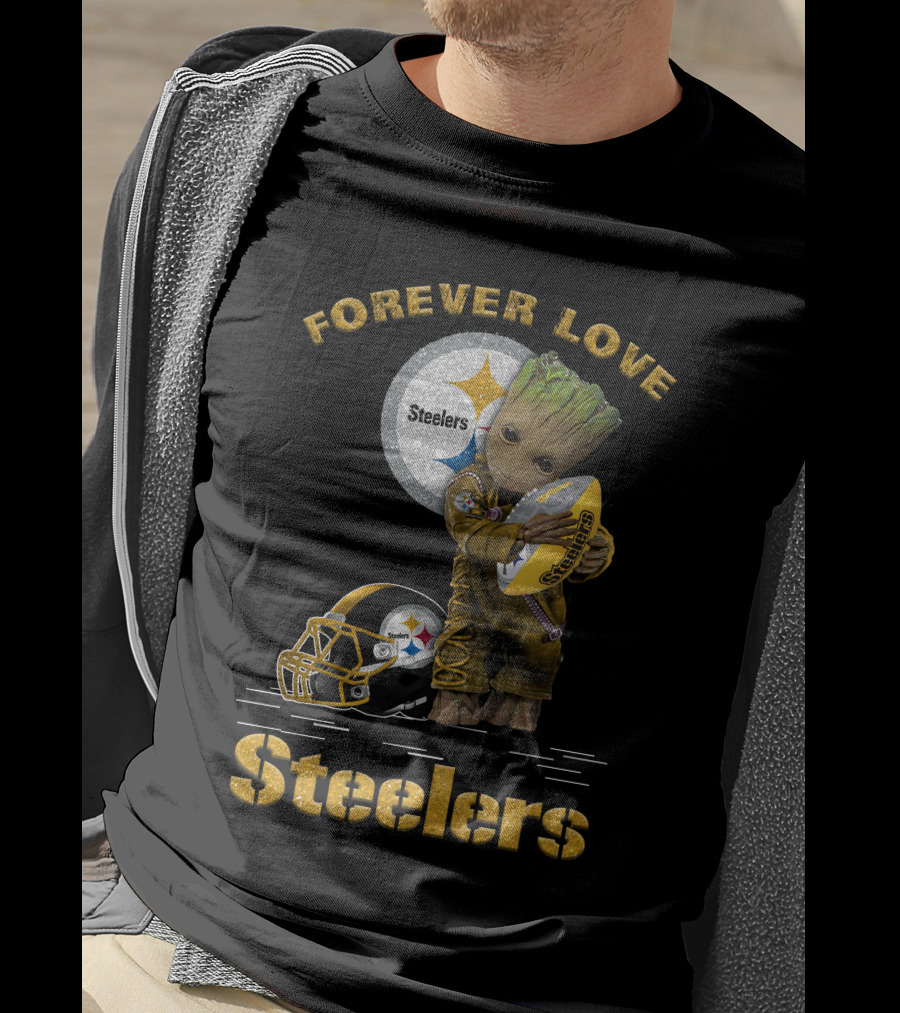 Forever Love Steelers Groot Holding Football T-Shirt