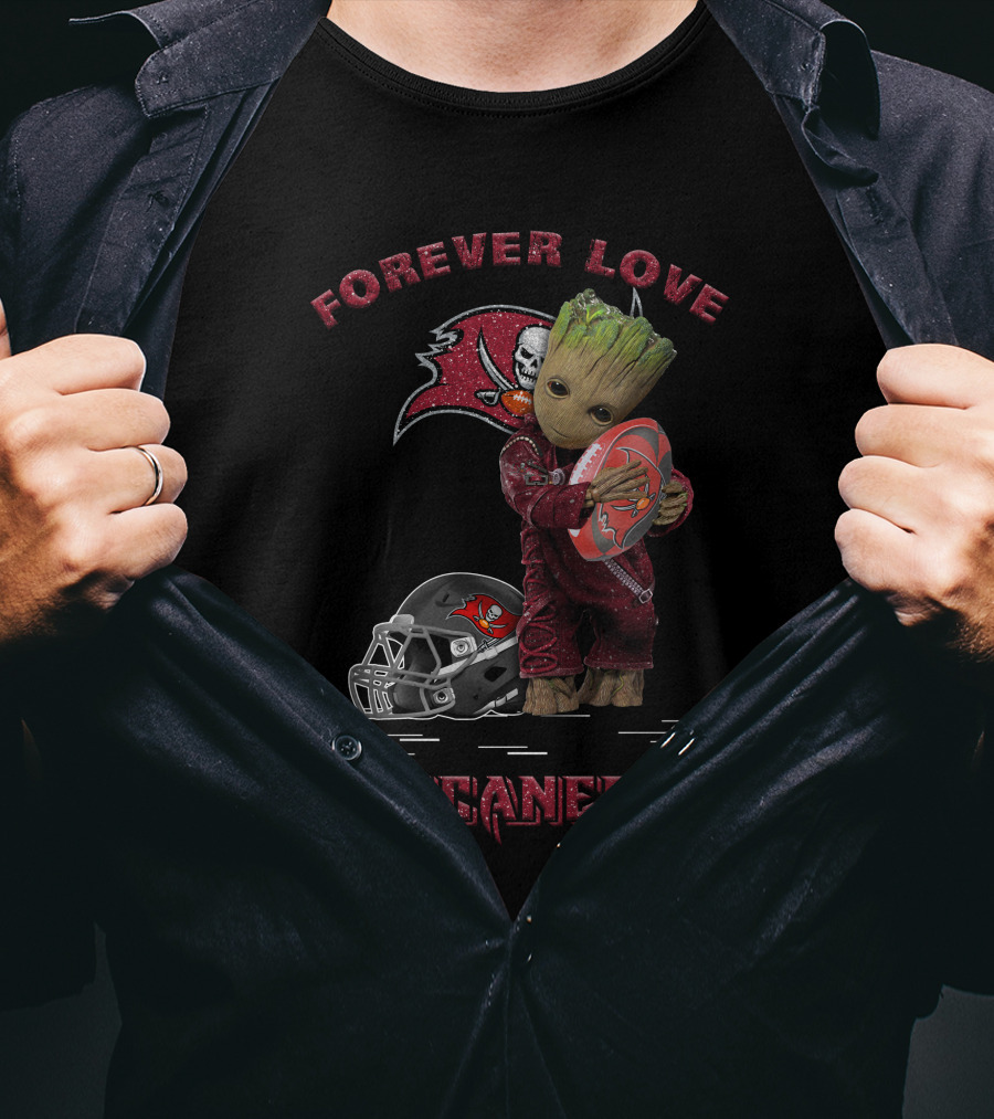 Forever Love Buccaneers With Groot And Tampa Bay Football T-Shirt
