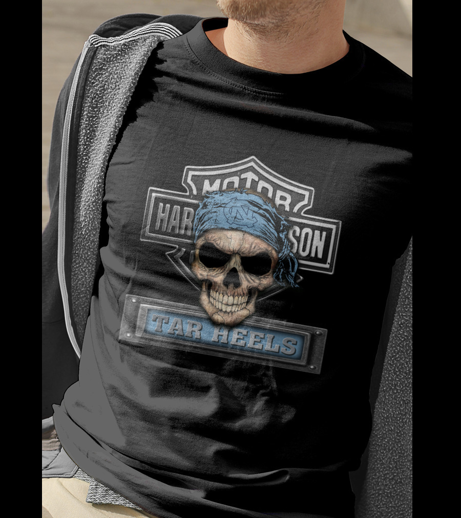 Motor Harbor Tar Heels Skull Bandana North Carolina Tar Heels T-Shirt