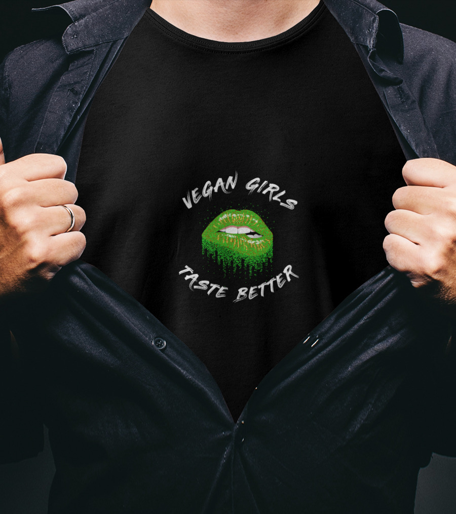 VEGAN GIRLS TASTE BETTER Green Lips T-Shirt