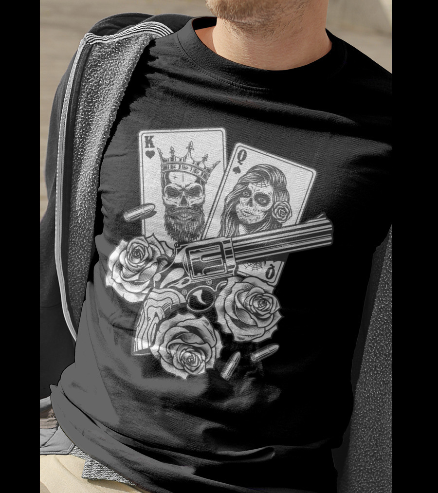Hippie V Dead Rainbow Bertha Tie Dye King Queen Playing Cards Skulls Gun Roses Bullets T-Shirt