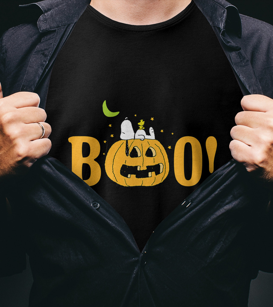 Snoopy And Woodstock Halloween Boo Pumpkin Moon Stars T-Shirt