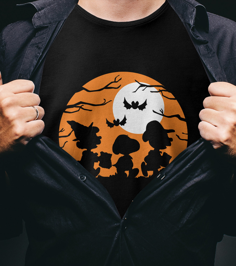 Peanuts Halloween Trick Or Treat Moonlit Bats T-Shirt