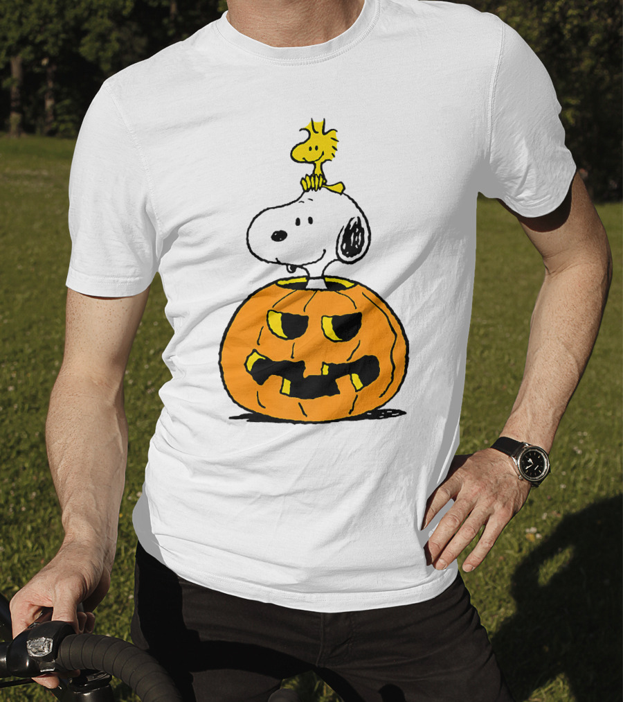 Halloween Snoopy Woodstock Pumpkin Peanuts Cartoon T-Shirt