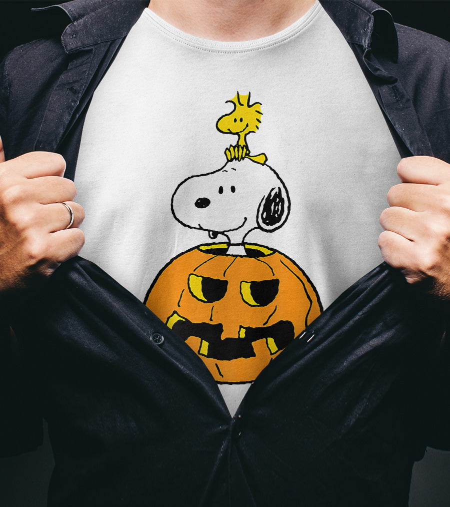 Halloween Snoopy Woodstock Pumpkin Peanuts Cartoon T-Shirt