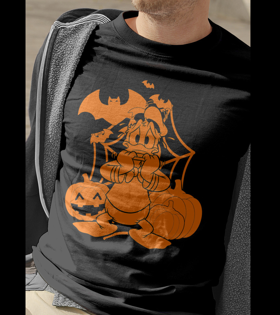 Donald Duck Halloween Pumpkins With Bat And Spider Webs T-Shirt