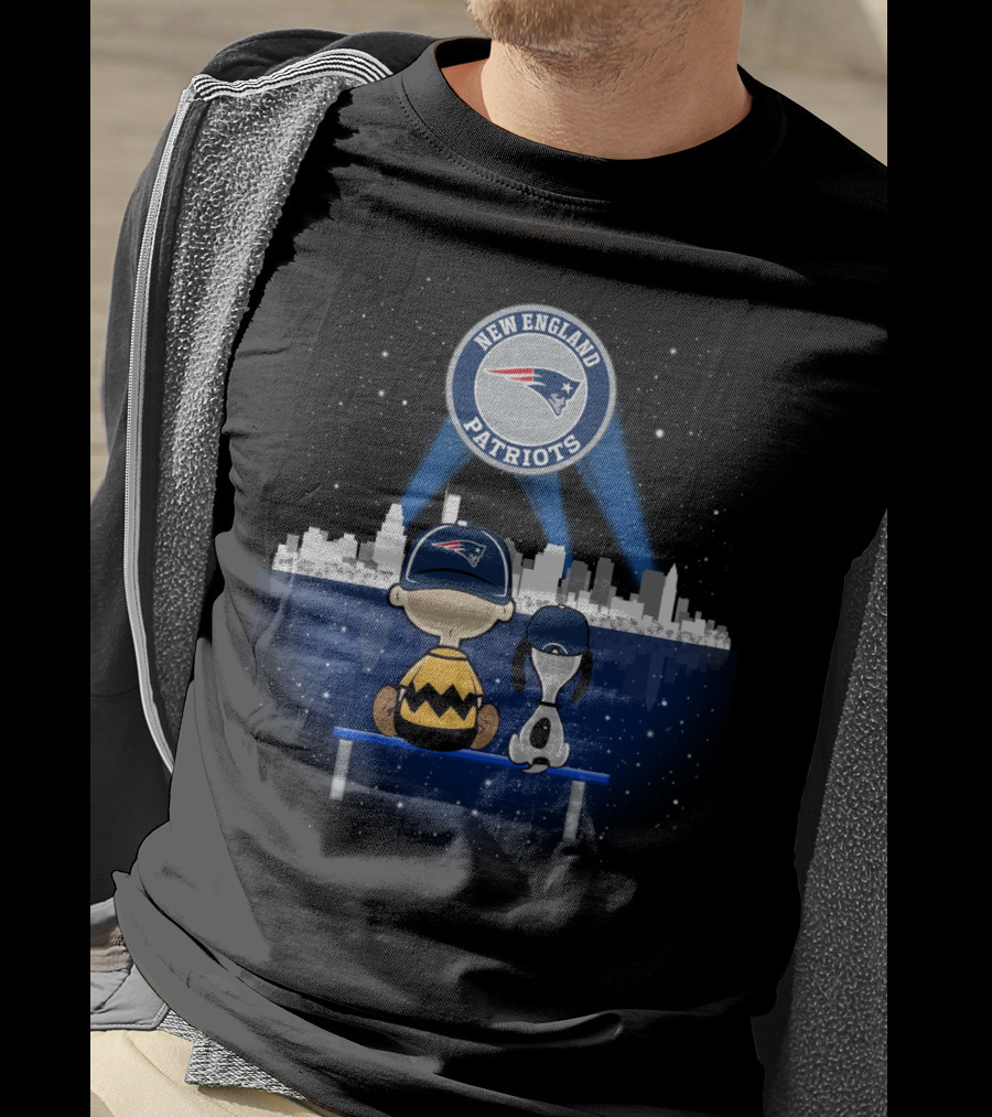 New England Patriots Skyline With Characters T-Shirt