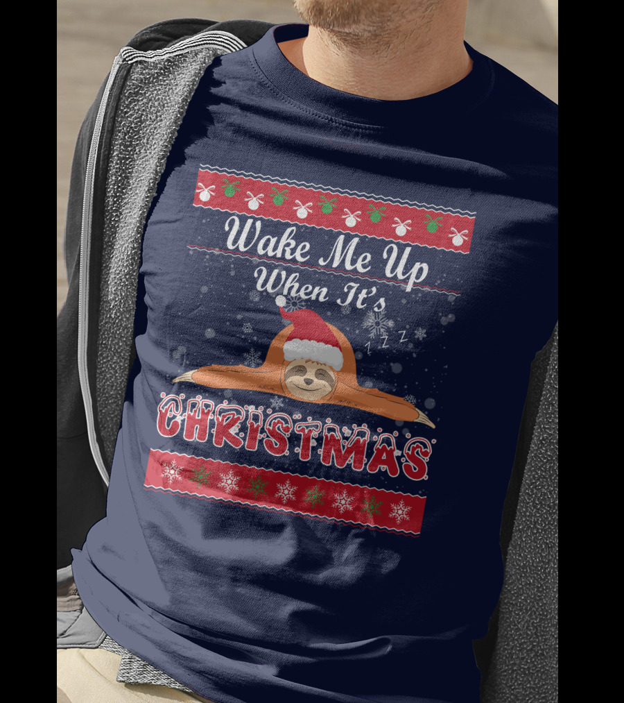 Wake Me Up When It's Christmas Sloth Santa Hat Snowflakes Zzz T-Shirt