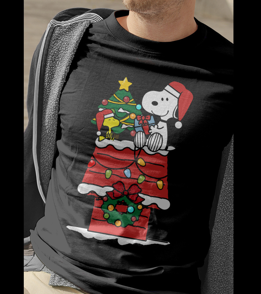 Snoopy And Woodstock Celebrate Christmas On Doghouse With Santa Hats And Tree T-Shirt