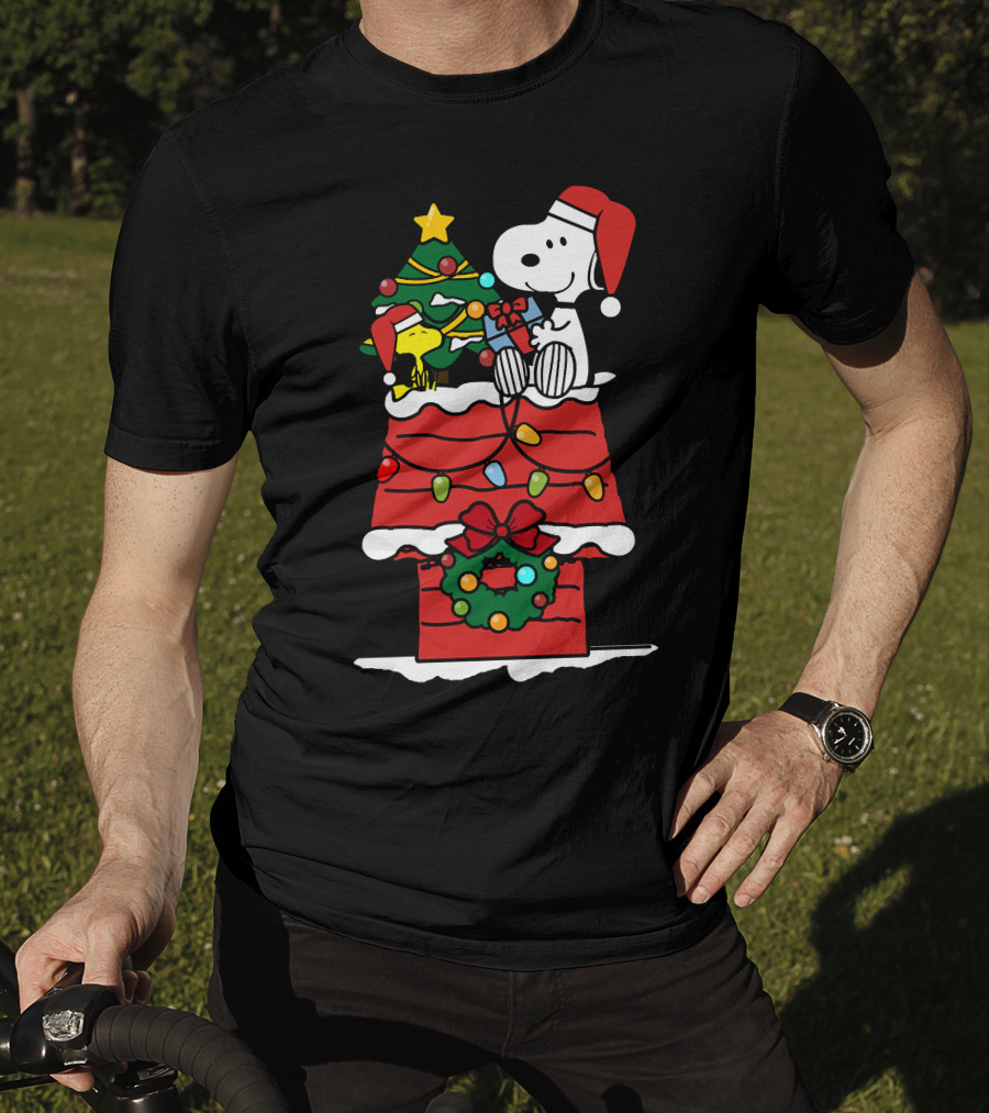Snoopy And Woodstock Celebrate Christmas On Doghouse With Santa Hats And Tree T-Shirt