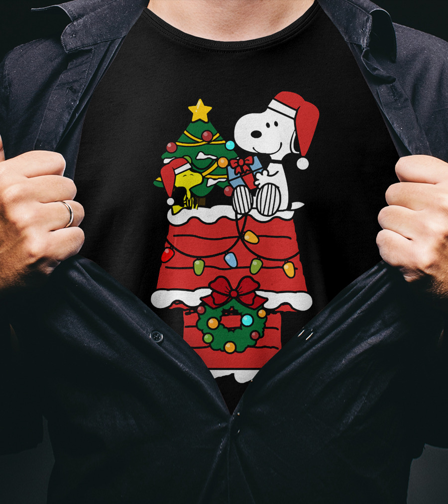 Snoopy And Woodstock Celebrate Christmas On Doghouse With Santa Hats And Tree T-Shirt
