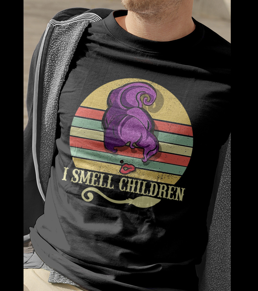 I Smell Children Vintage Sunset Mary Sanderson Hocus Pocus Witch Hat Retro Stripes T-Shirt