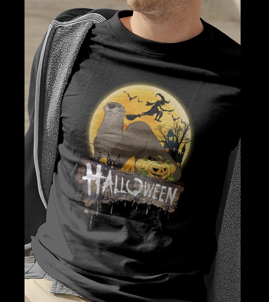 Otter Lovers Halloween With Pumpkins And Flying Witch Silhouette Scene T-Shirt