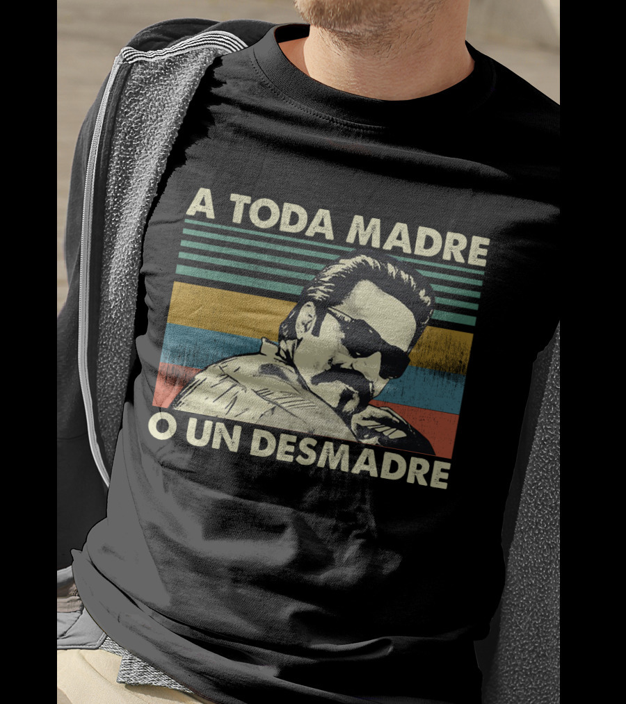 A Toda Madre O Un Desmadre Vintage Retro Stripes Cool Sunglasses T-Shirt