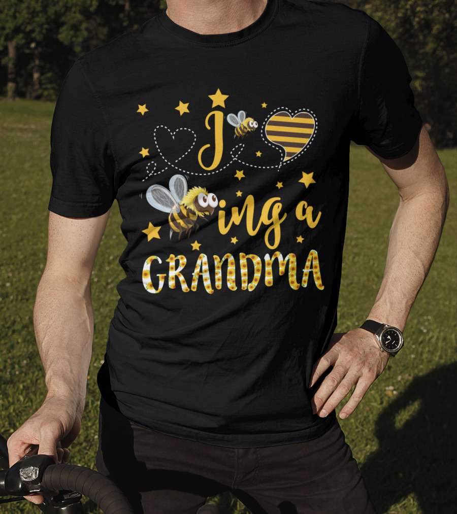 Grandma Bee And Sunflower Heart Delightful Sentiment T-Shirt