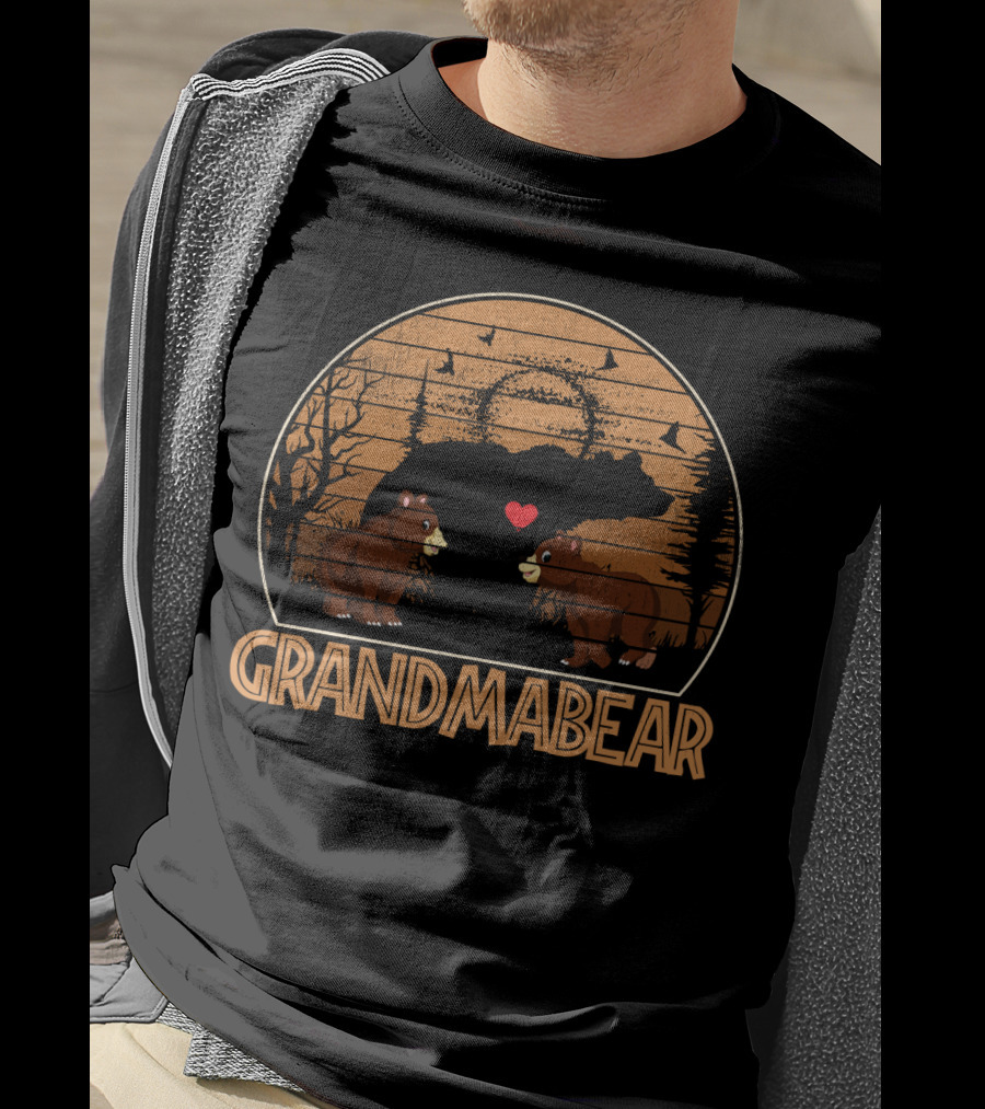 Grandma Bear Vintage Sunset Heart Silhouette Scene T-Shirt