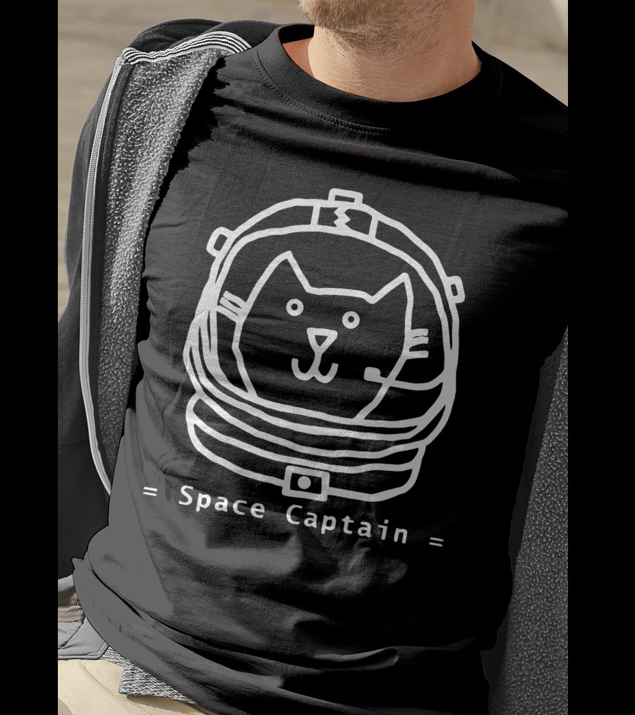 Space Captain Cat In Spacesuit T-Shirt