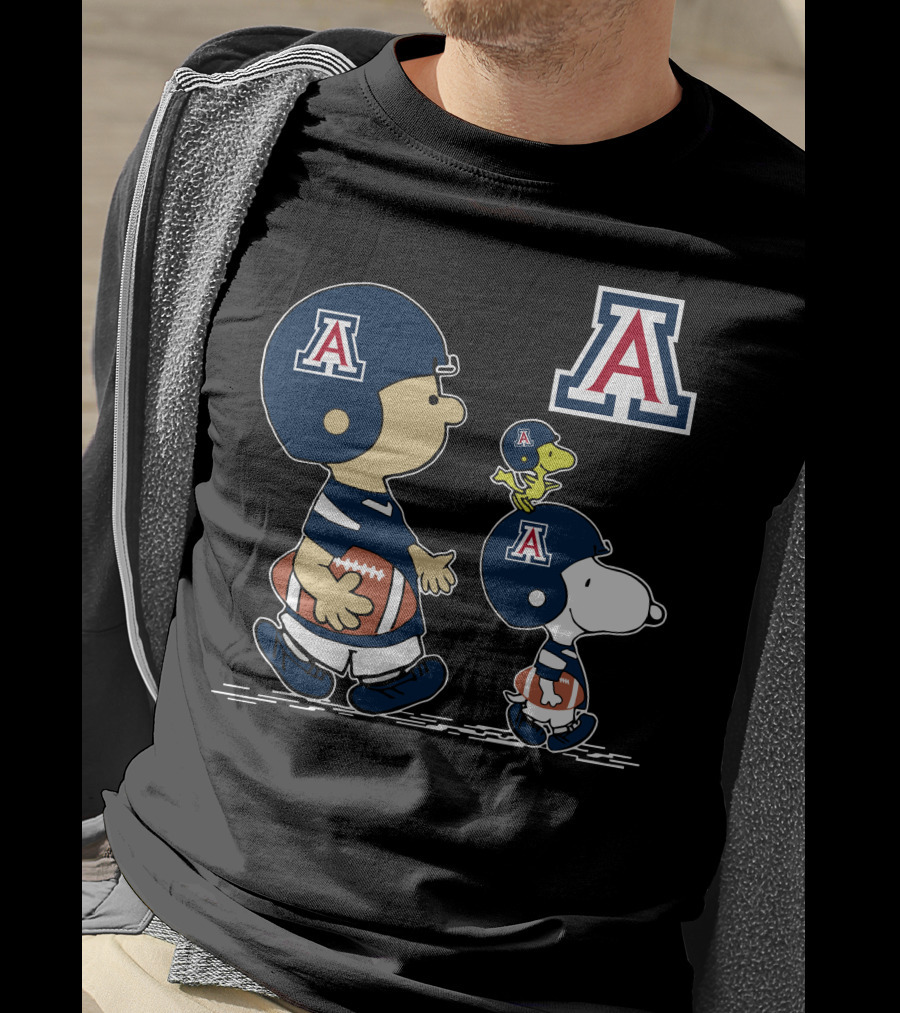 Arizona Wildcats Peanuts Snoopy Charlie Brown Woodstock Football Helmet T-Shirt