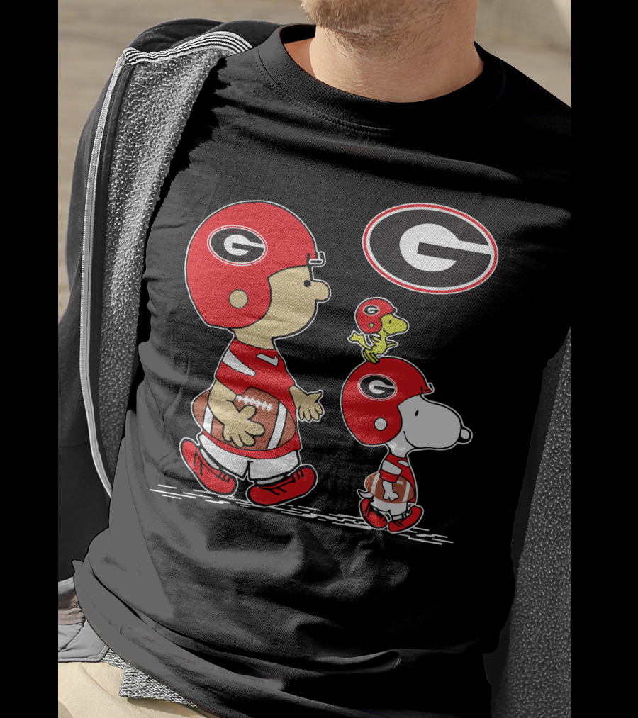 Georgia Bulldogs Football Team Peanuts Characters Wearing Helmets T-Shirt
