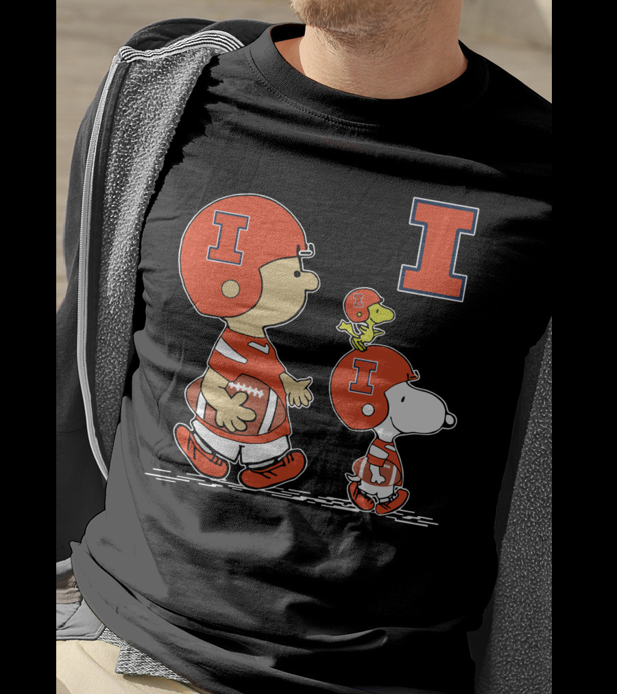 Illinois Fighting Illini Peanuts Football Characters With Big I T-Shirt