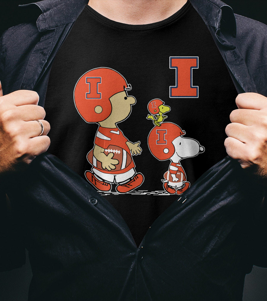 Illinois Fighting Illini Peanuts Football Characters With Big I T-Shirt