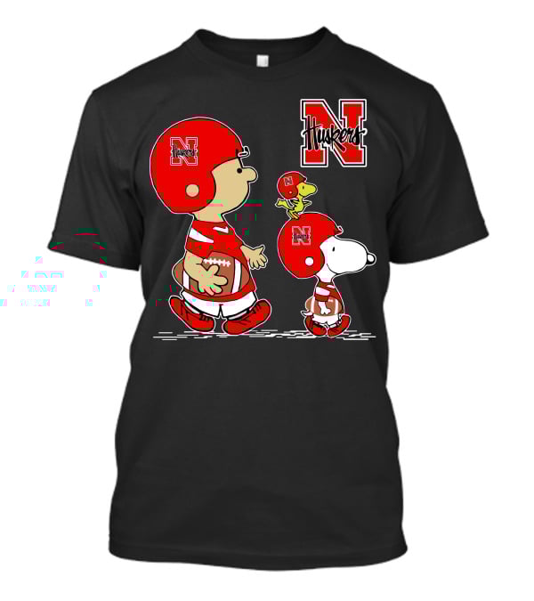 Nebraska Cornhuskers Peanuts Charlie Brown And Snoopy Football Helmets T-Shirt